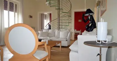 4 bedroom apartment in Roma Capitale, Italy