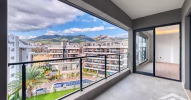 Penthouse 4 chambres avec parkovka parking, avec Piscine, avec Vidéosurveillance dans Alanya, Turquie