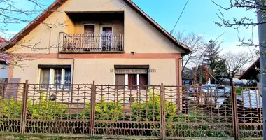 Dom 4 pokoi w Maglod, Węgry