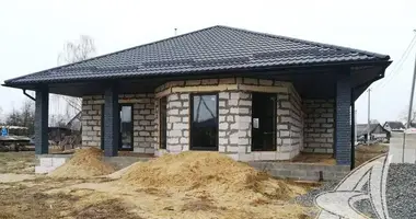 Casa en Malaryta, Belarús