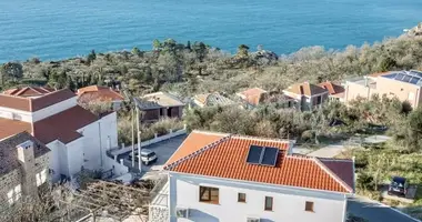 Villa 5 Zimmer mit Doppelt verglaste Fenster, mit Balkon, mit Klimaanlage in Rijeka-Rezevici, Montenegro