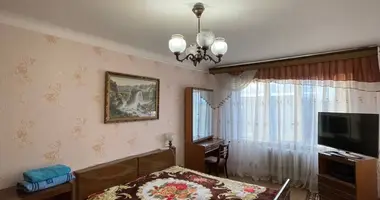 Apartamento 3 habitaciones en Novalukoml, Belarús