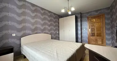 Wohnung 2 Zimmer mit Balkon, mit Haushaltsgeräte, mit Parken in Minsk, Weißrussland