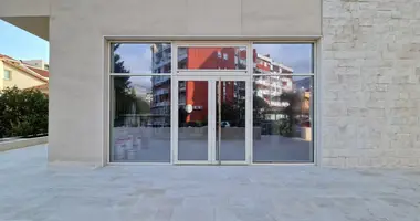 Oficina 96 m² en Budva, Montenegro