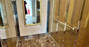 Квартира 5 комнат в Мезитли, Турция