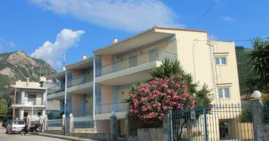 Szeregowiec 5 pokojów z Widok na góry w Municipality of Patras, Grecja