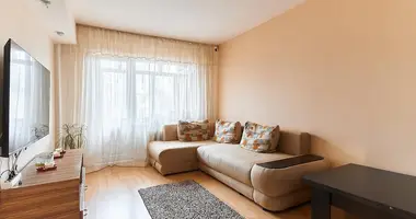 Apartamento 3 habitaciones en Minsk, Bielorrusia