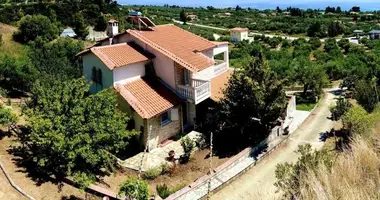 Villa 4 bedrooms in Nea Skioni, Greece