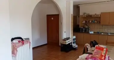 Wohnung 5 Zimmer in Terni, Italien