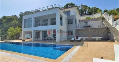 Villa 6 bedrooms with Double-glazed windows, with Balcony, with Intercom in Municipality of Corinth, Greece
