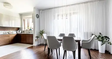 Apartamento 3 habitaciones en Varsovia, Polonia