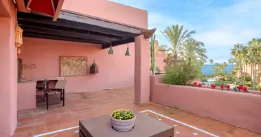 Apartamento 3 habitaciones en Estepona, Španjolska