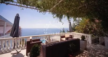 4 room house in Dobra Voda, Montenegro