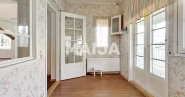 3 bedroom house in Helsinki sub-region, Finland