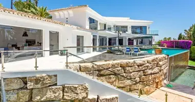 Villa 7 bedrooms in Marbella, Spain