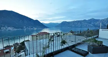 Apartamento 3 habitaciones en Dobrota, Montenegro