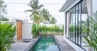 Villa  mit Balkon, mit Möbliert, mit Klimaanlage in Cepaka, Indonesien