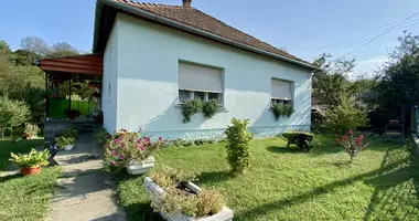 Haus 4 Zimmer in Hidas, Ungarn