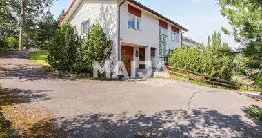Дом 5 комнат в Ярвенпяа, Финляндия