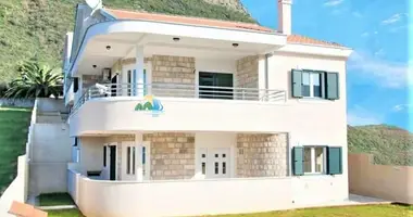 Casa 4 habitaciones en Kumbor, Montenegro