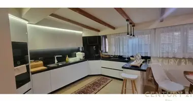 Apartamento 4 habitaciones en Durres, Albania