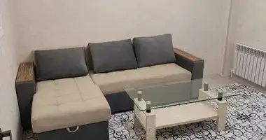 Квартира 3 комнаты с балконом, с мебелью, с кондиционером в Бешкурган, Узбекистан