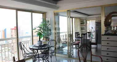 2 bedroom apartment in Benidorm, Spain