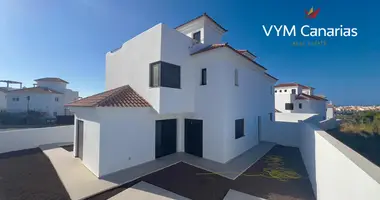 4 bedroom apartment in Urbanizacion El Guincho, Spain