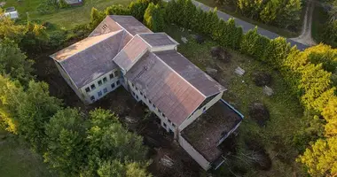 Commercial property 892 m² in Utena, Lithuania