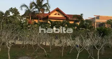 Villa 11 habitaciones con Amueblado, con Aire acondicionado, con buen estado en Phuket, Tailandia
