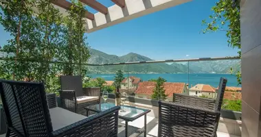 Villa 5 bedrooms with Furnitured, with Sea view, with Garage in Dobrota, Montenegro