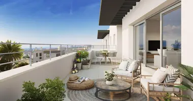 2 bedroom apartment in Estepona, Spain