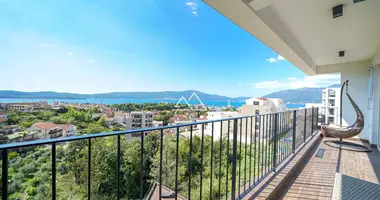 Apartamento 3 habitaciones en Tivat, Montenegro