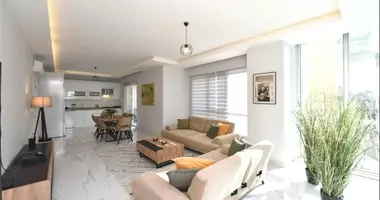 Mieszkanie 3 pokoi w Alanya, Turcja