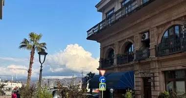 Wohnungen auf mehreren Ebenen 10 zimmer in Batumi, Georgien