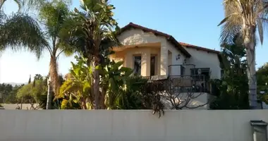 Dom wolnostojący 6 pokojów w Pyrgos Lemesou, Cyprus
