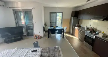 Apartamento 2 habitaciones en Lastva Grbaljska, Montenegro