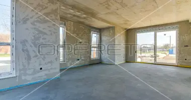 Apartamento 4 habitaciones en Puhovo, Croacia