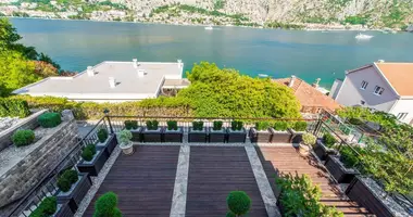 Casa 7 habitaciones en Kotor, Montenegro