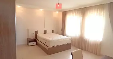Condo 2 rooms with parking, with furniture, with swimming pool in Alanya, Turkey