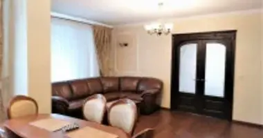 Apartamento 3 habitaciones en Rusia