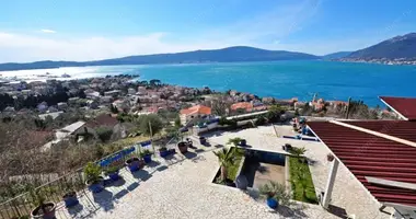 Villa  mit Meerblick, mit Schwimmbad in Tivat, Montenegro