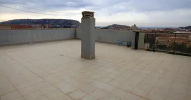 Penthouse 4 bedrooms in Alicante, Spain