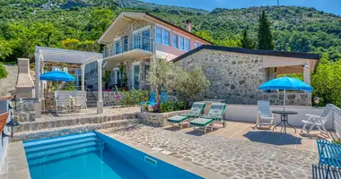 Haus 5 Schlafzimmer in Buljarica, Montenegro