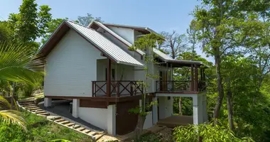 Дом 2 спальни в Roatan, Гондурас