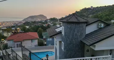 Villa 5 Zimmer mit Balkon, mit Aufzug, mit Meerblick in Alanya, Türkei