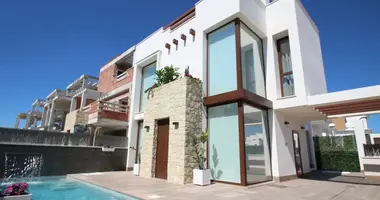 Villa  con baño, con Piscina privada, con Certificado energético en Rojales, España