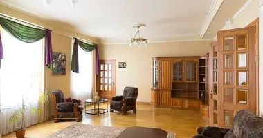 3 bedroom apartment in Navapolatsk, Belarus