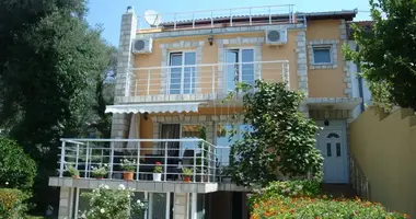 Villa 3 bedrooms in Kumbor, Montenegro