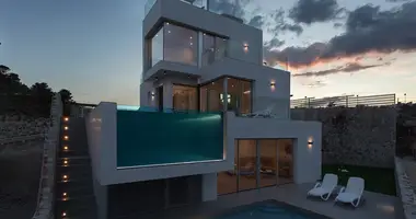 4 bedroom house in Spain